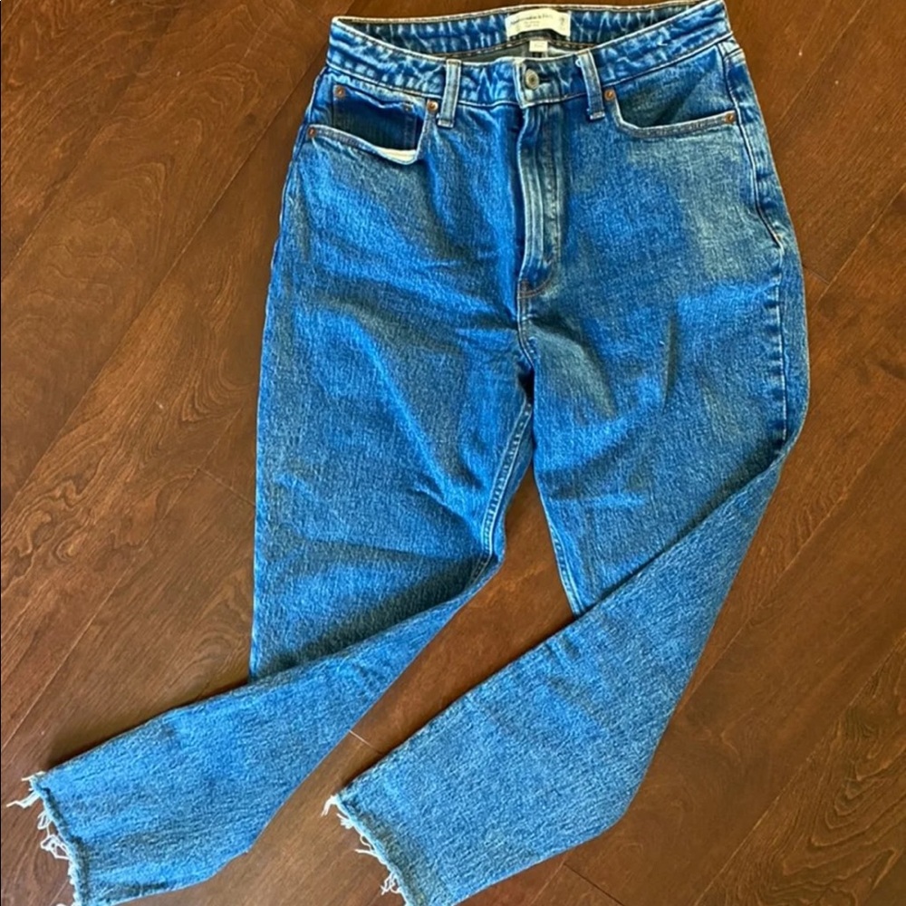 A&F 29/8R Curve Love the Skinny High Rise Jean